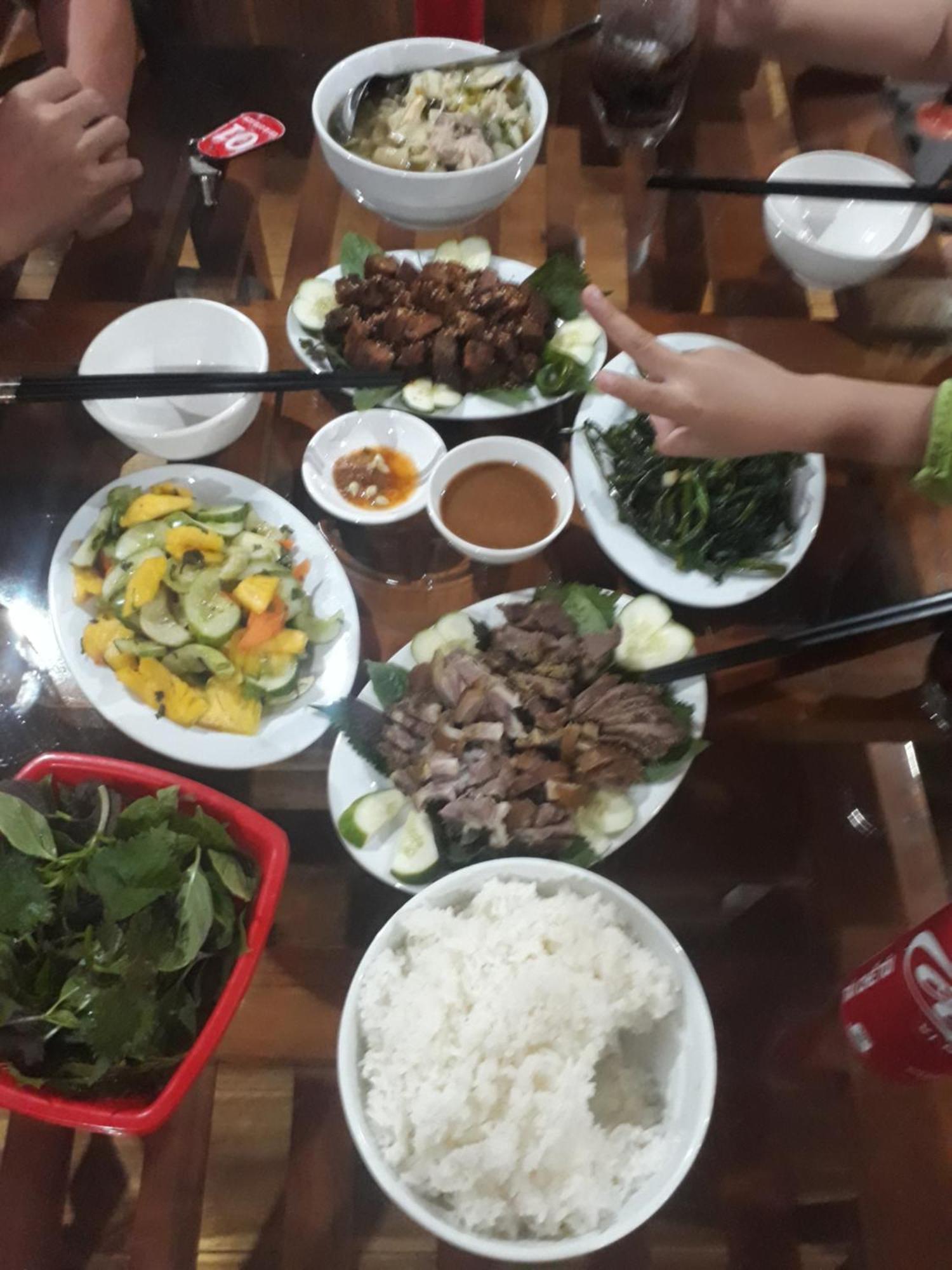Tuyet'S Homestay نينه بينه المظهر الخارجي الصورة